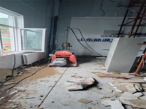 右玉地基基础下沉墙体裂缝加固注浆顶升施工